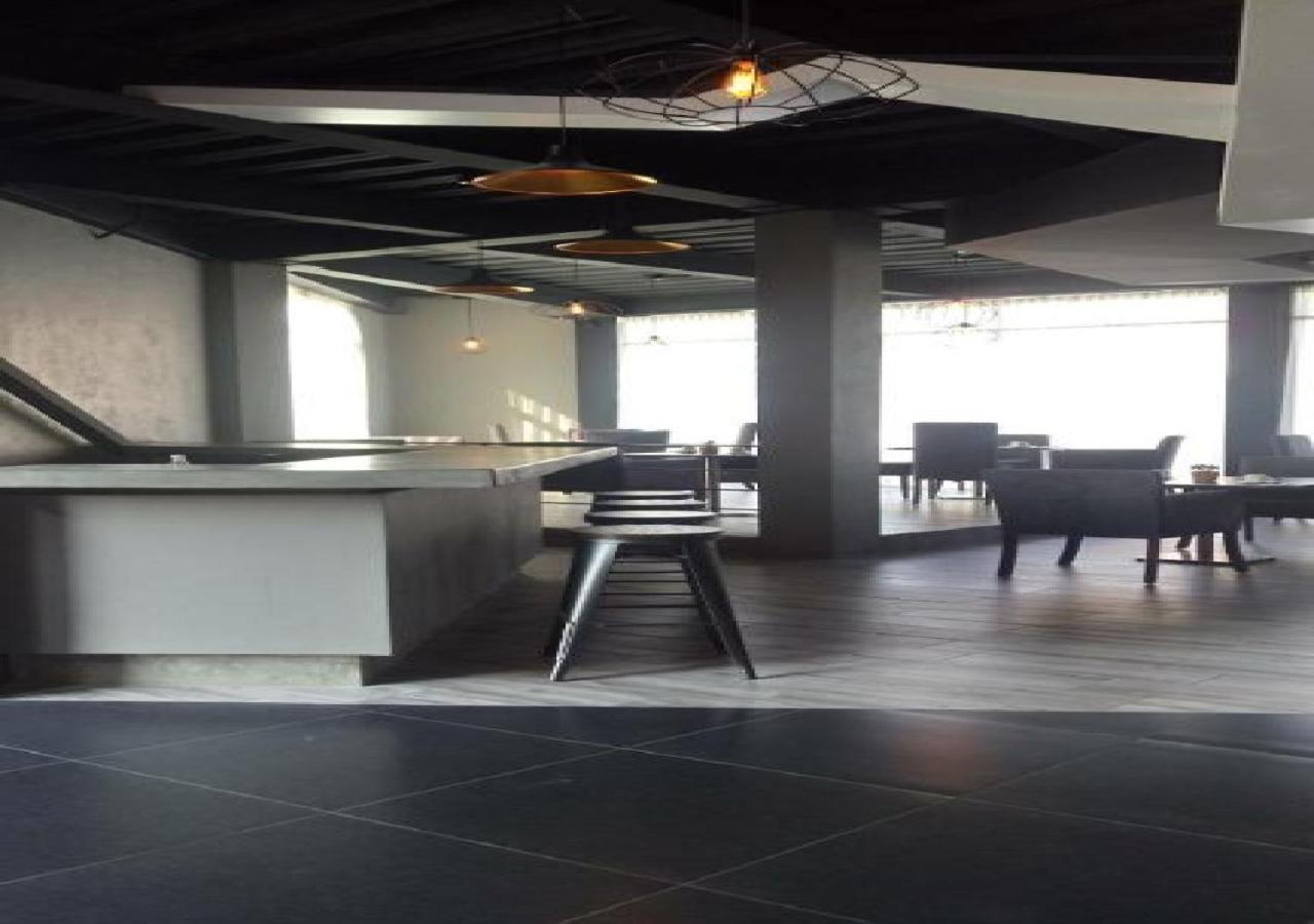 Esduma Hk Hotel Pachuca Esterno foto