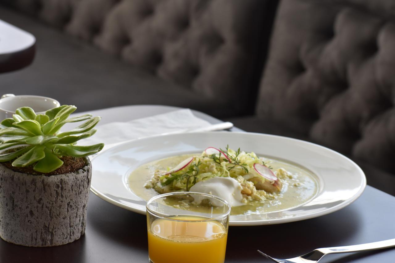 Esduma Hk Hotel Pachuca Esterno foto