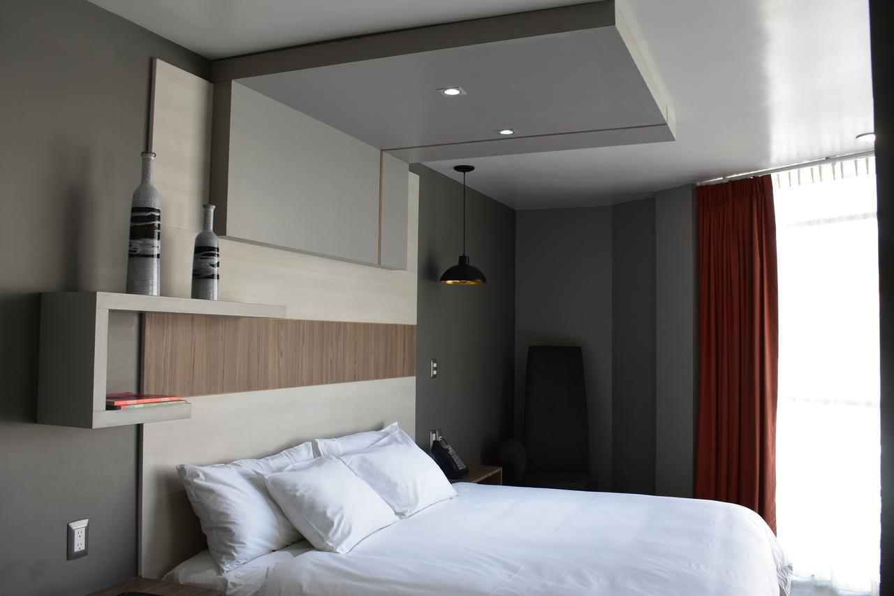 Esduma Hk Hotel Pachuca Esterno foto